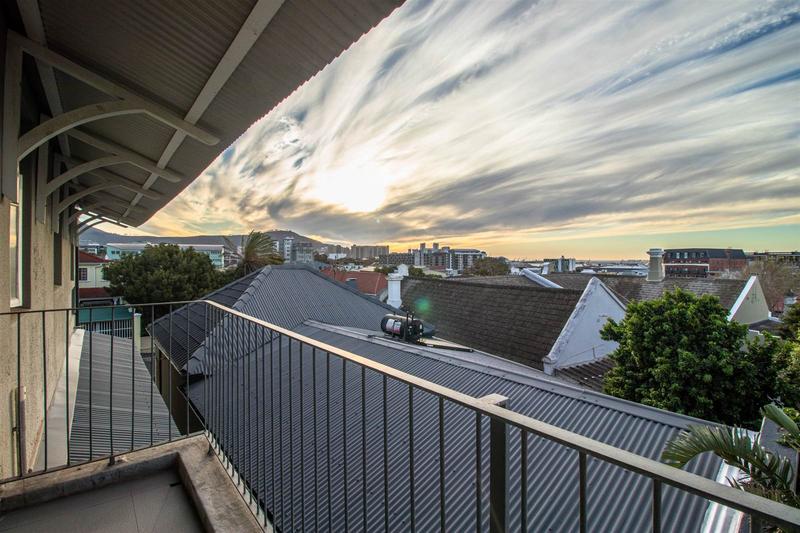 2 Bedroom Property for Sale in Woodstock Western Cape